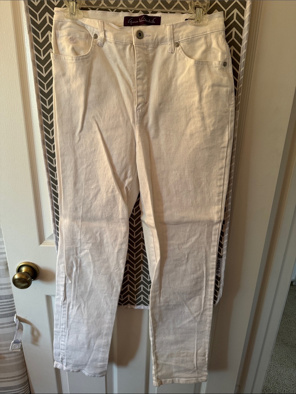 Gloria Vanderbilt White Straight-Leg Women's Jeans